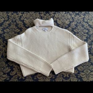 White cropped knit sweater w/ cut out turtleneck